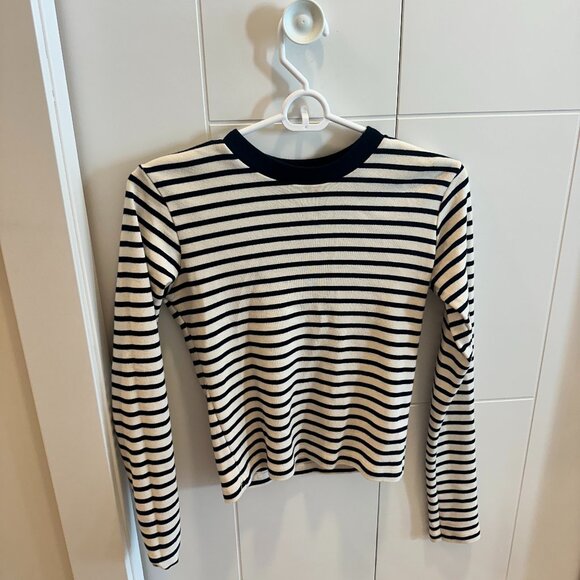 Brandy Melville Women's Navy and White Shirt - Picture 1 of 3